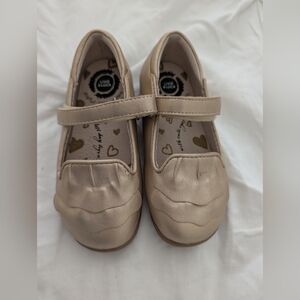 Livie And Luca Mary Jane Gold Kids Shoes 8